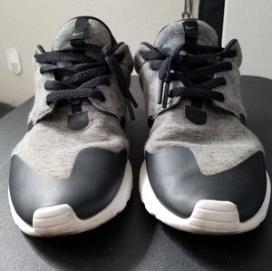 Nike Roshe 'Tech Fleece'